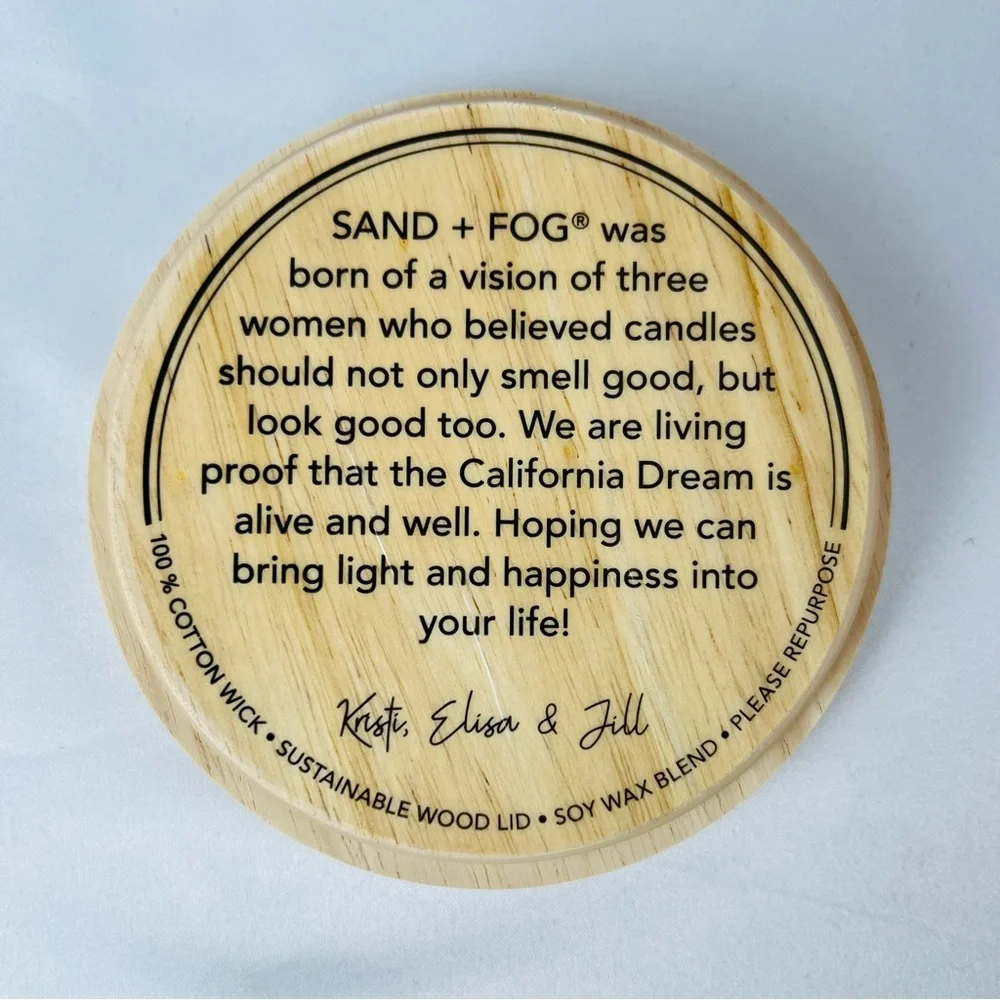 NWT Sand + Fog Ocean Mist Candle 2 Wick 12oz Blue Jar Ocean Wave Wood Lid